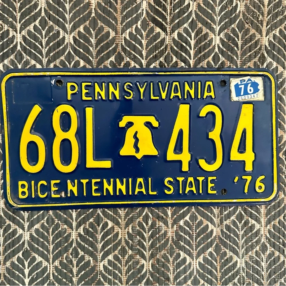 Pennsylvania Bicentennial State 1976 License Plate